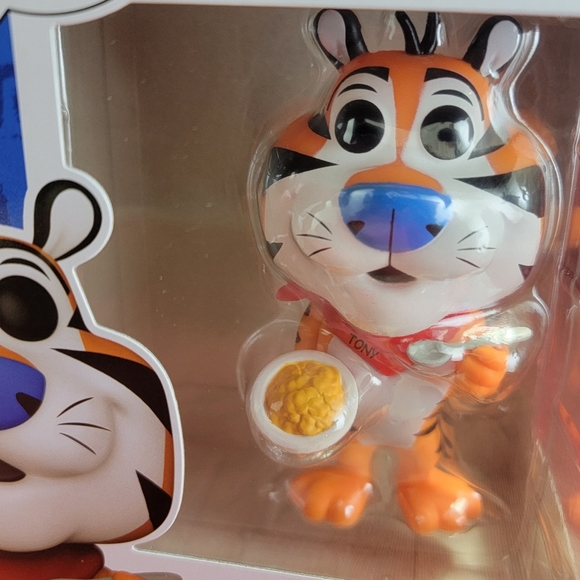 Tony the tiger funko # 232 (nib) With pop protector - Picture 3 of 7